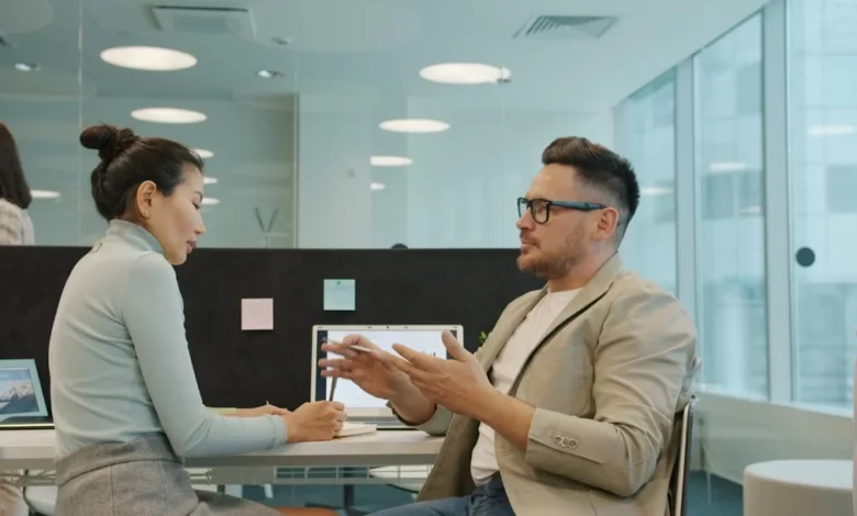 ücretsiz avukat danışmanlığı ofis görüşmesi